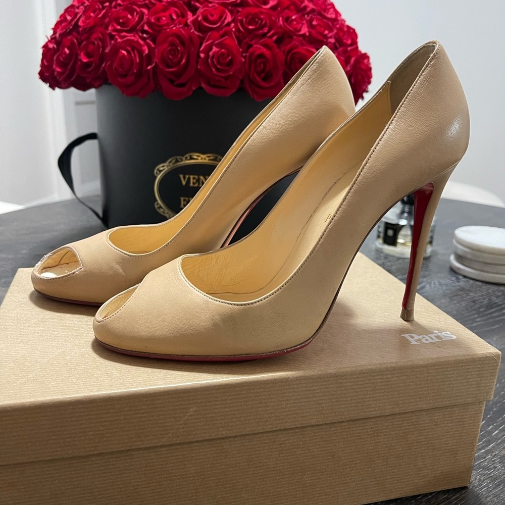 Christian Louboutin Troulili 100 Nude Nappa Leather Peep Toe Pumps EU 39.5